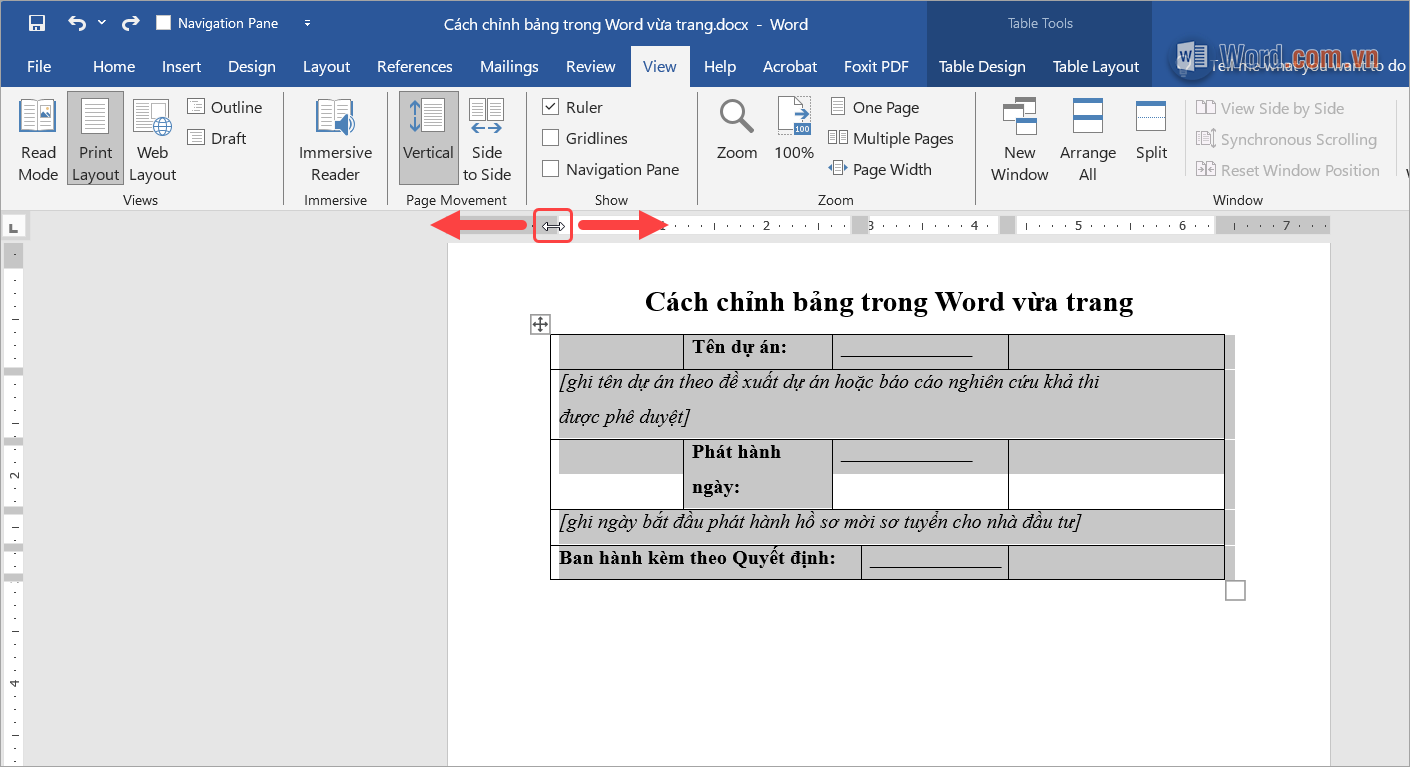 Kéo chuột điều chỉnh thanh Ruler trên cùng để chỉnh bảng trong Word
