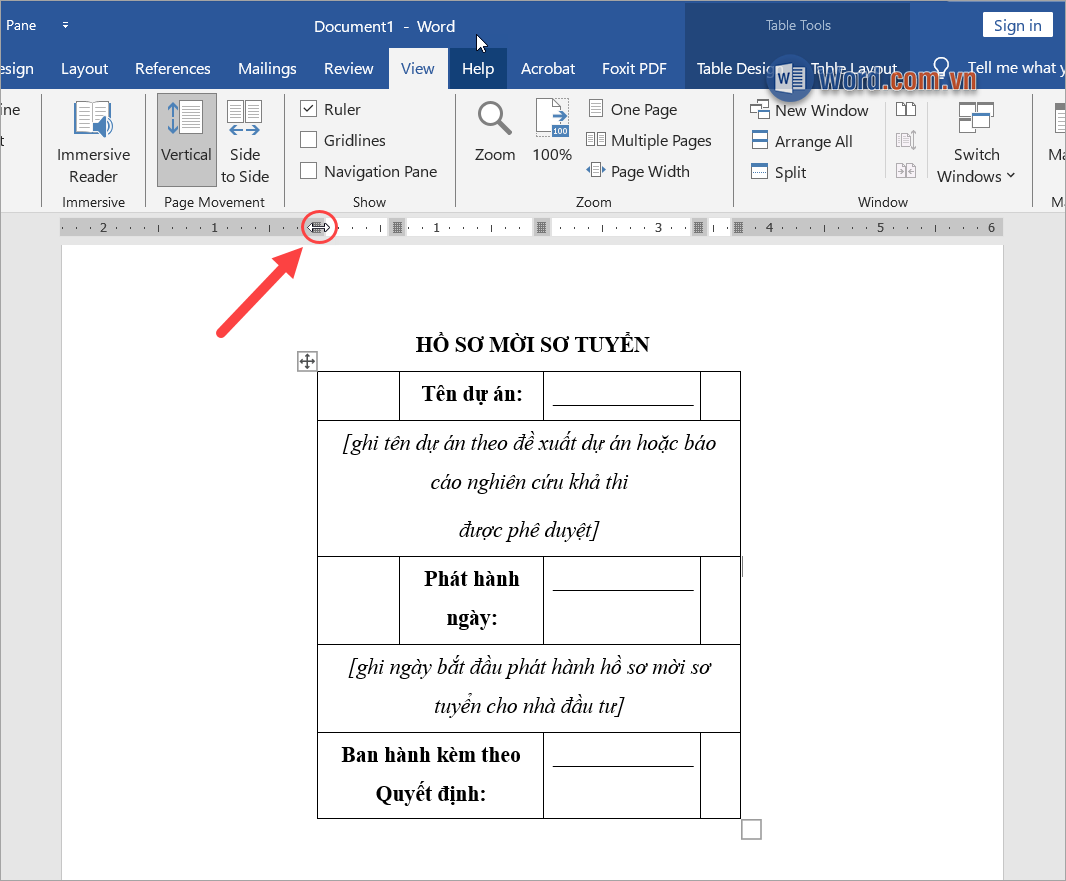 Sử dụng Ruler bên tay phải để di chuyển bảng