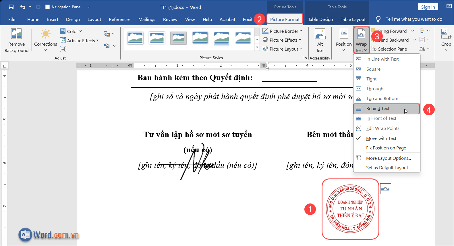 Chọn hình ảnh con dấu (1) → Picture Format (2) → Warp Text (3) → Behind Text (4)
