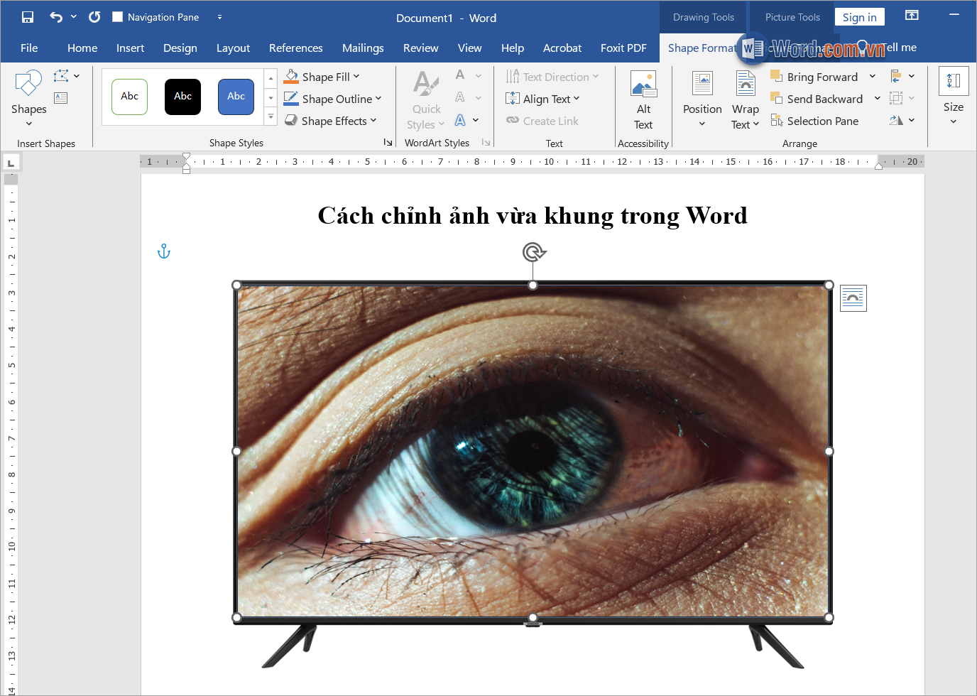 Hoàn tất việc chỉnh ảnh vừa khung hình vẽ sẵn trong Word